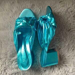 Schutz turquoise sz 5 super fun block heels